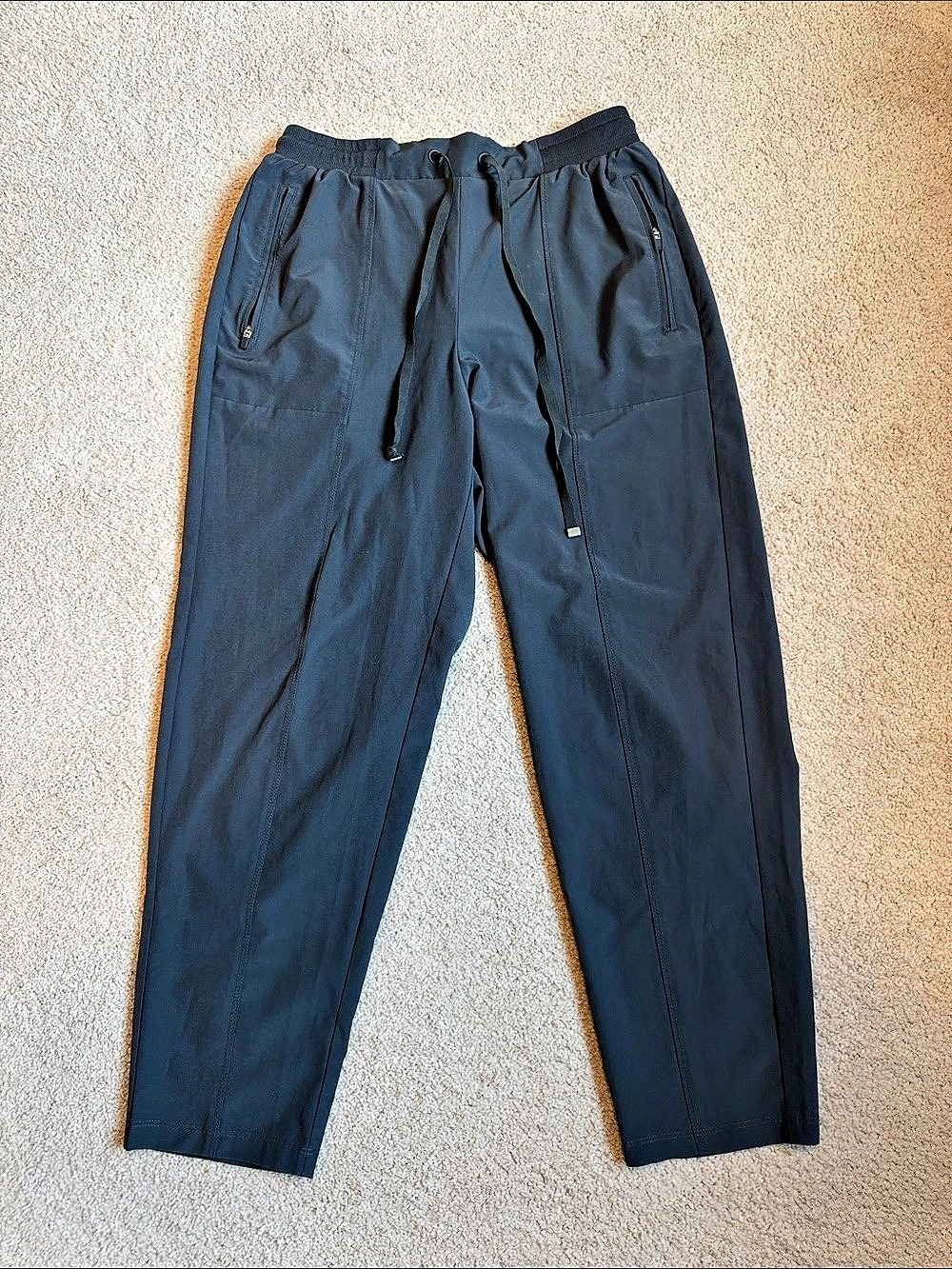 Lou & Grey Jogger Pants in Navy Size Small Like New